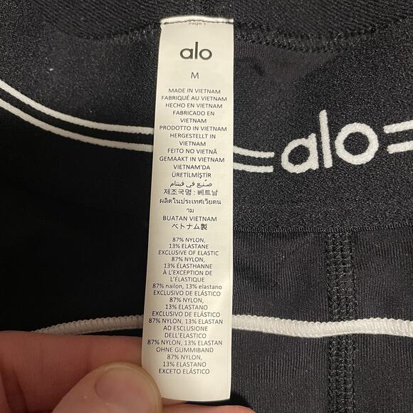 (BRAND NEW) Alo Yoga Heart Throb Set Size Small Bra Size Medium Leggings - Picture 6 of 9